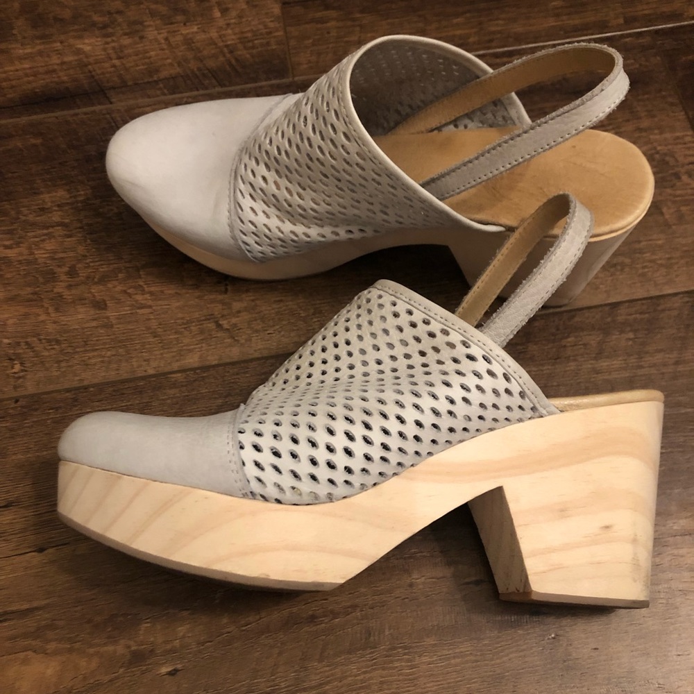 Free People clog